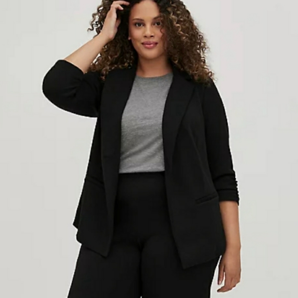 NWT TORRID Single Button‎ Cupro Blazer Size 4